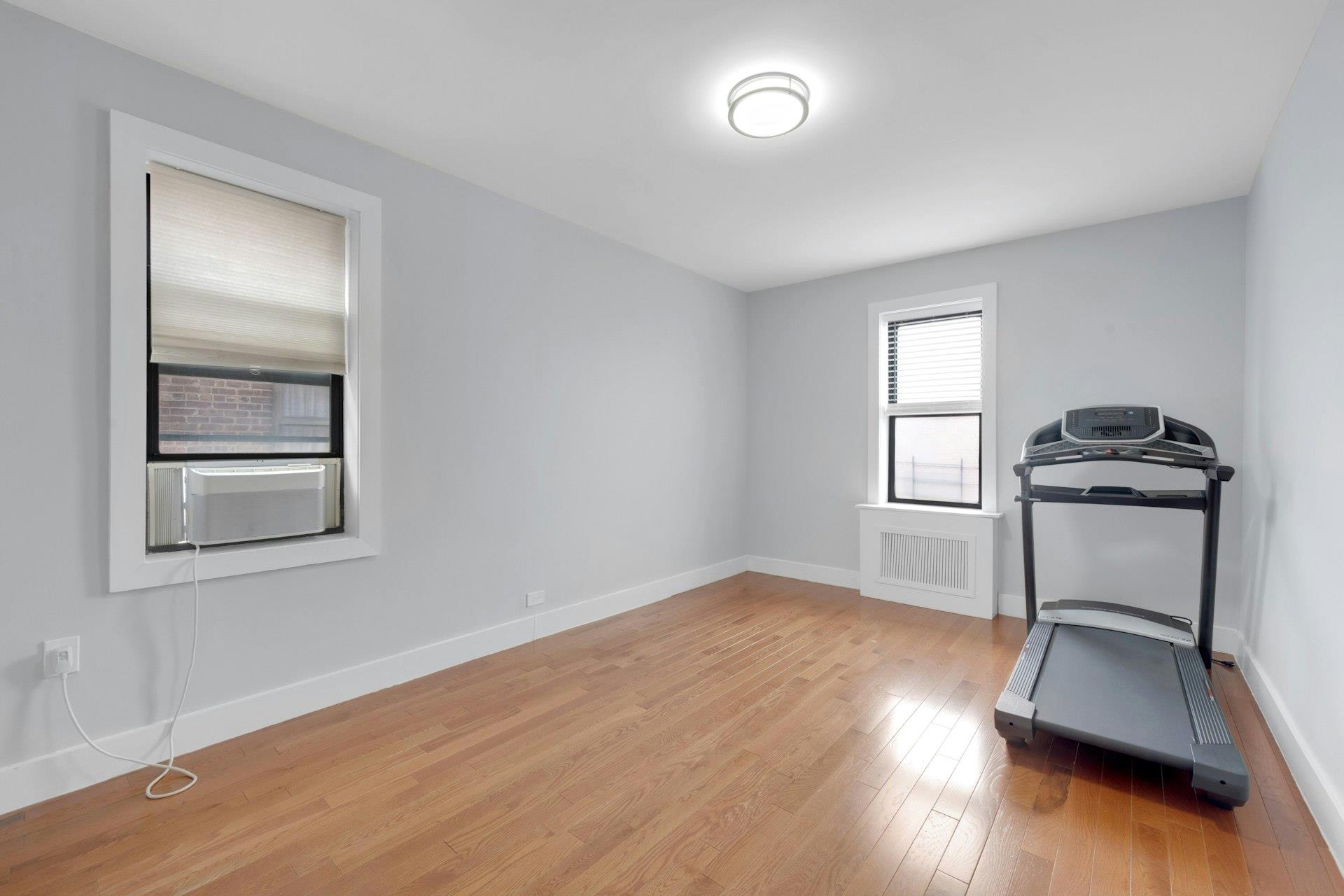 Bronx, New York 10457, United States, 1 Bedroom Bedrooms, ,1 BathroomBathrooms,Residential,Active,97741
