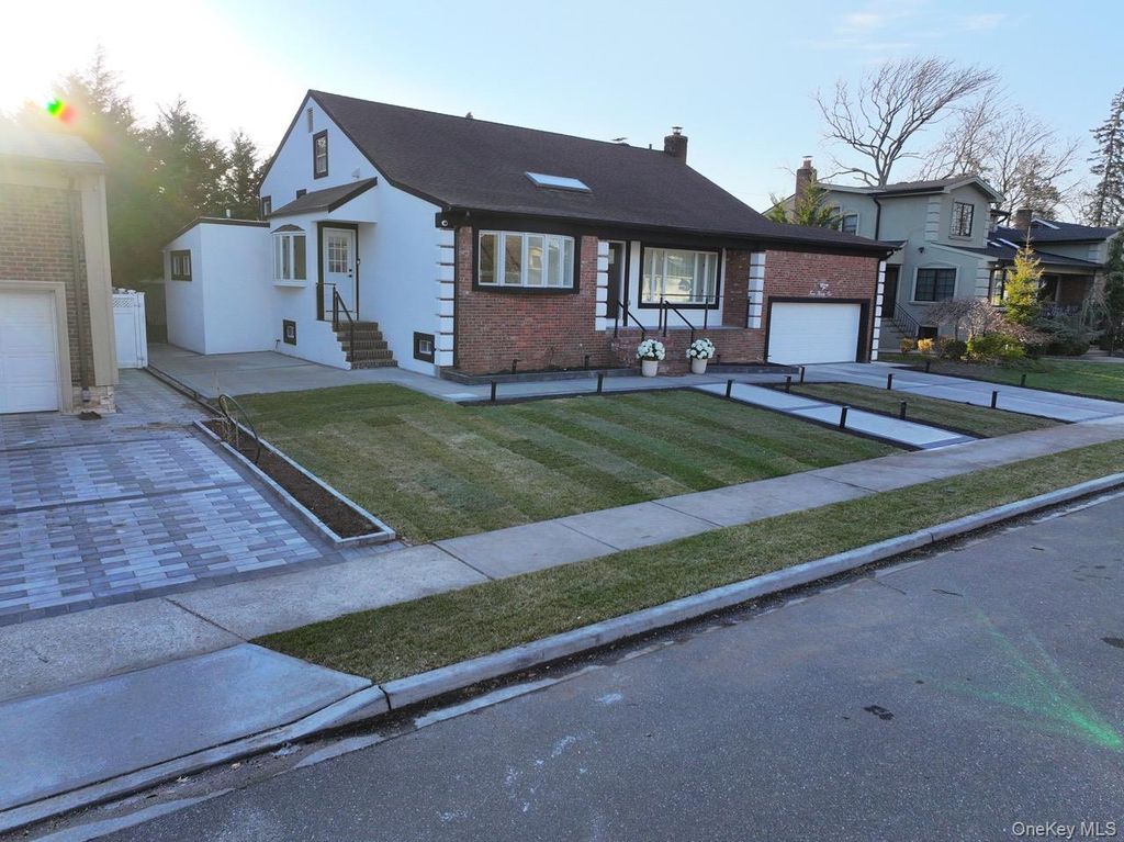 Photo of 791 Longview Avenue, North Woodmere, NY 11581 (MLS # 981471)