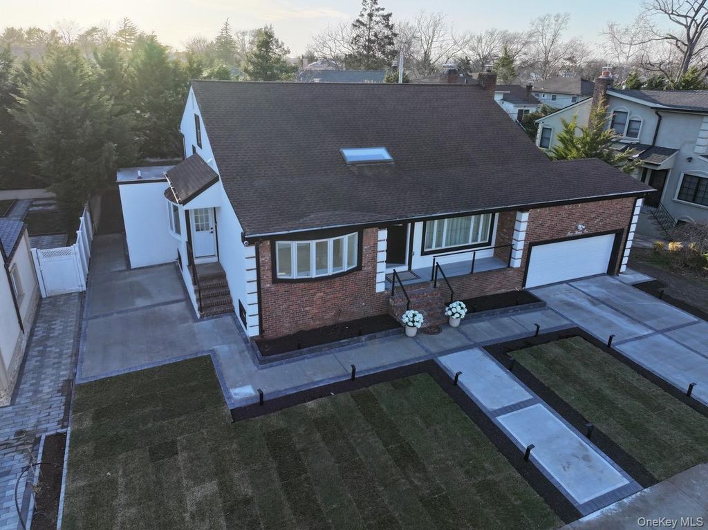 Photo of 791 Longview Avenue, North Woodmere, NY 11581 (MLS # 981471)