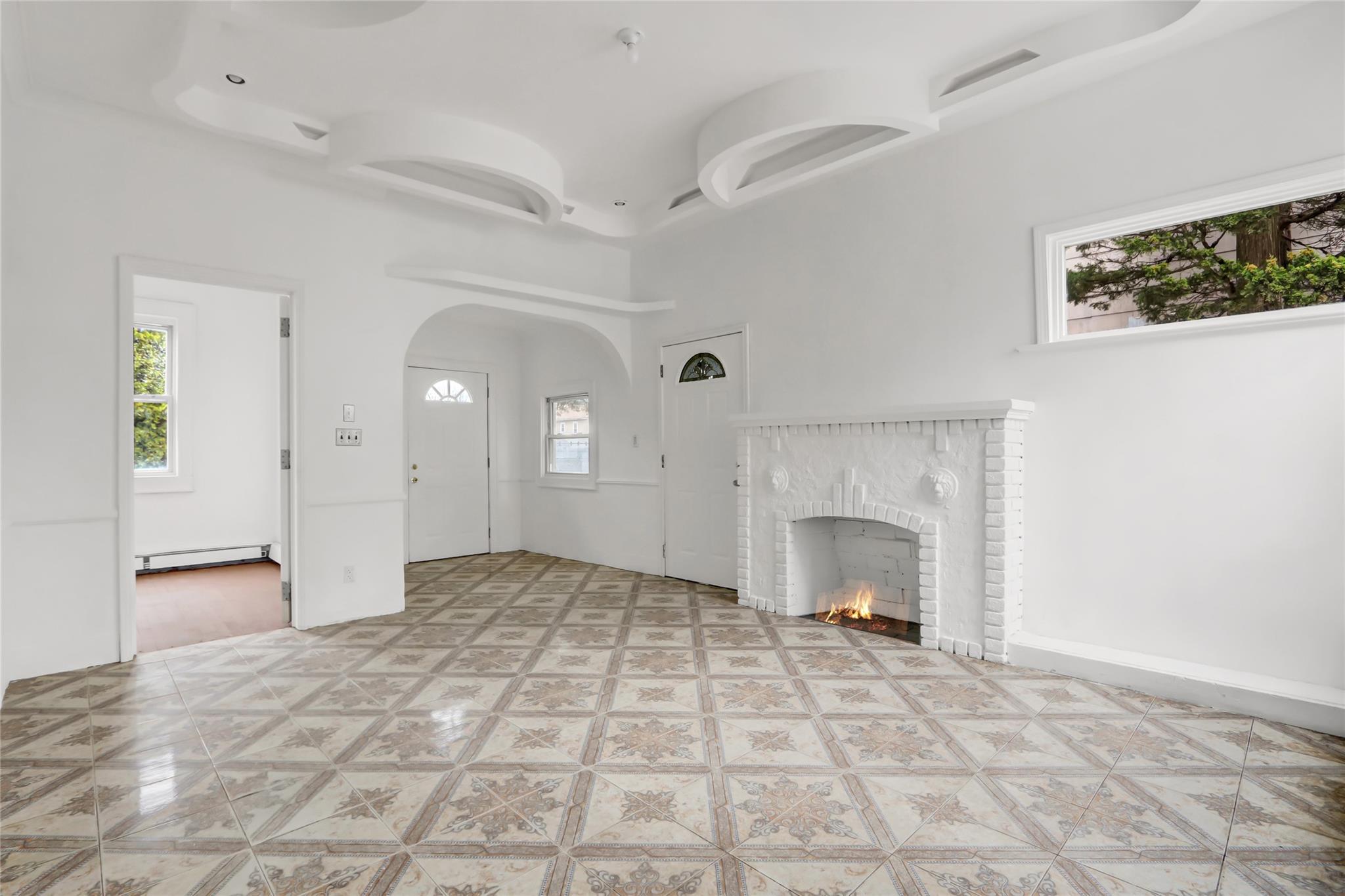 69 Hewlett Street, Hempstead, New York image 4