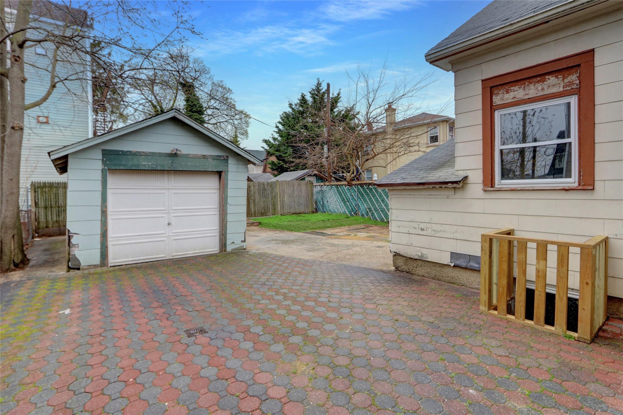 69 Hewlett Street, Hempstead, New York image 16