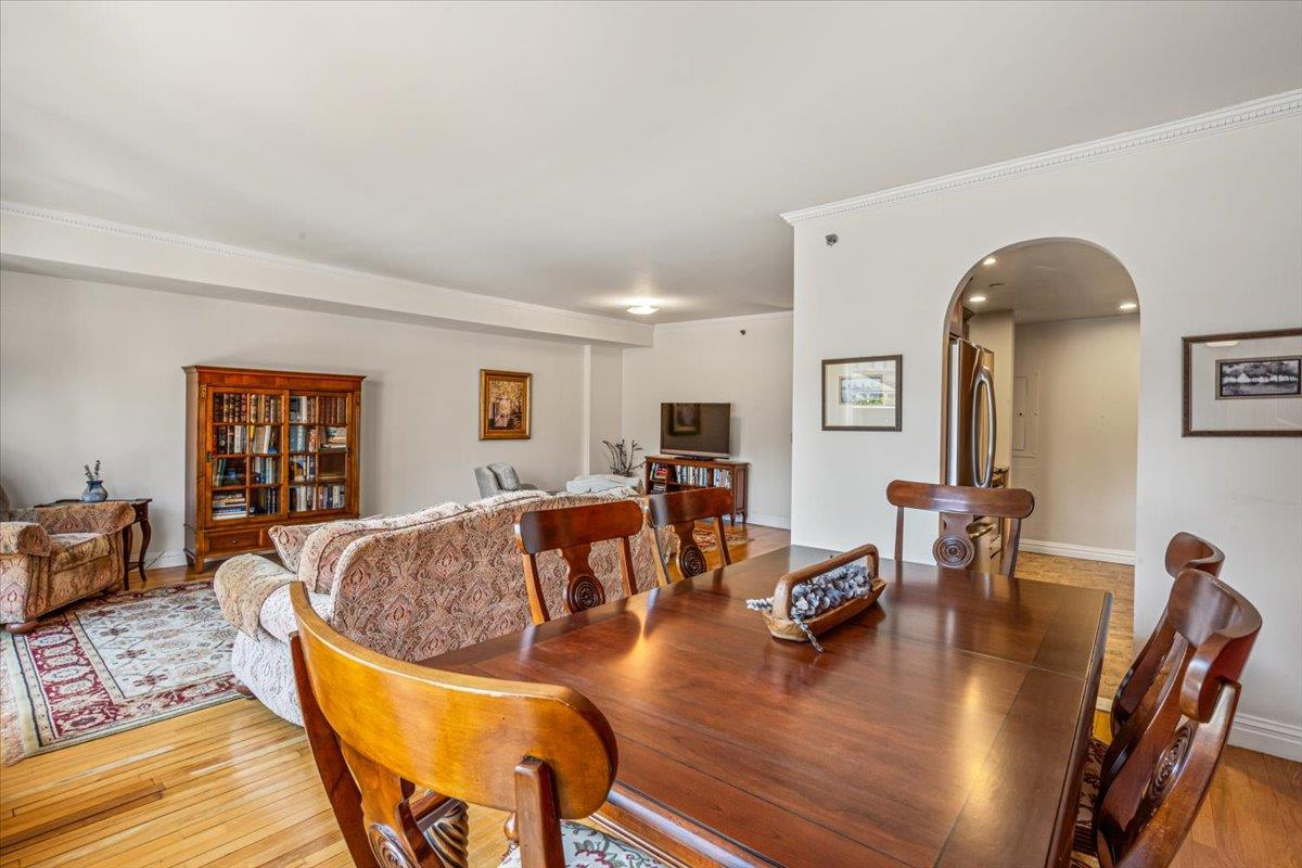 111 Cherry Valley Avenue #M23, Garden City, New York image 7