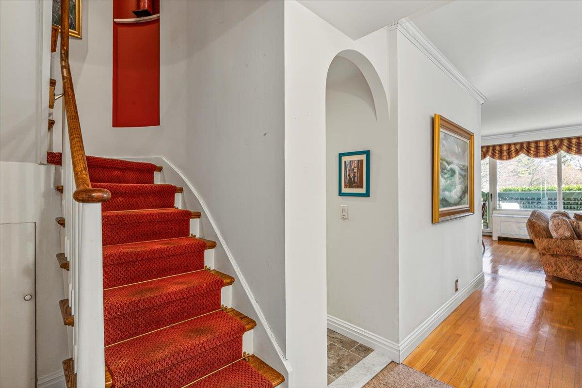 111 Cherry Valley Avenue #M23, Garden City, New York image 12