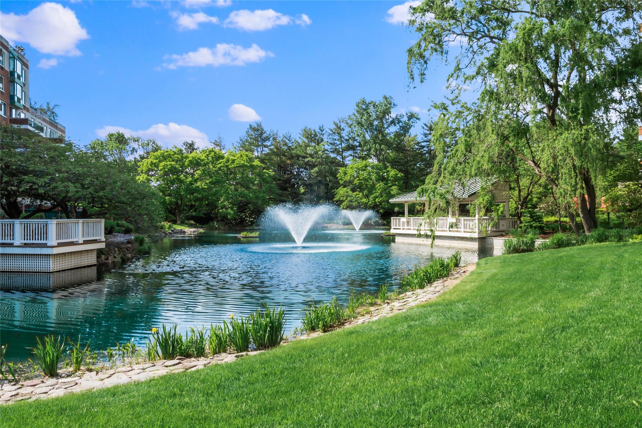 111 Cherry Valley Avenue #M23, Garden City, New York image 2