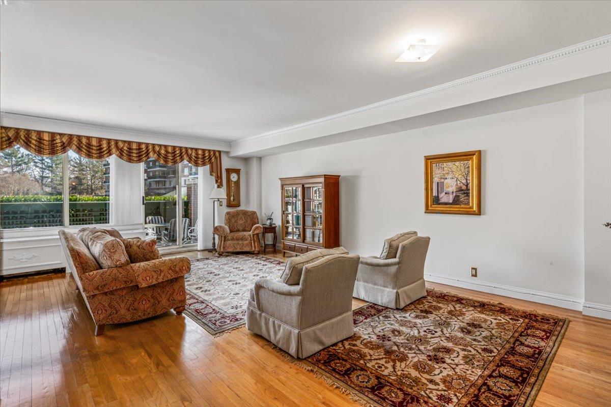 111 Cherry Valley Avenue #M23, Garden City, New York image 5