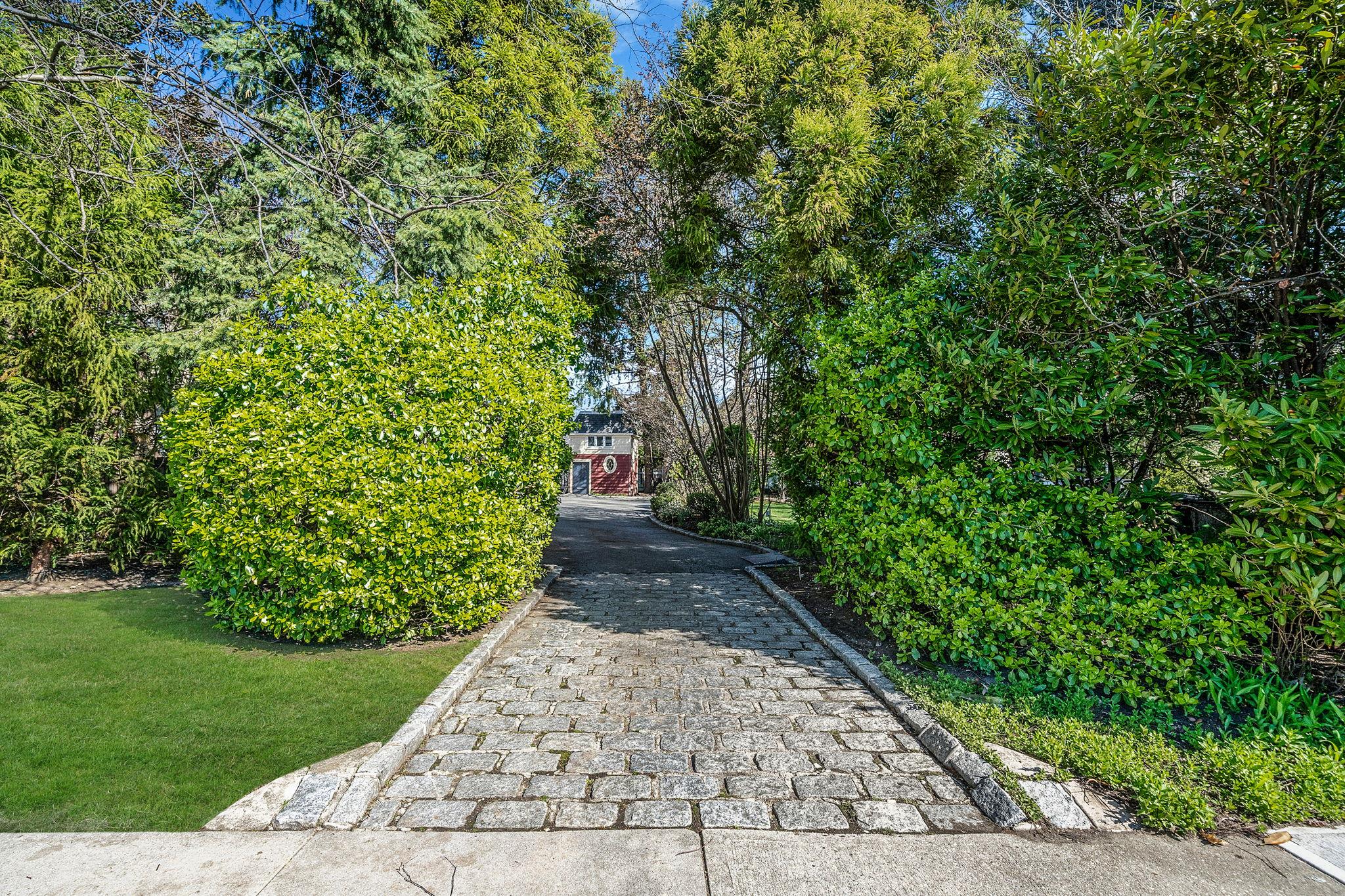 1 Prospect Avenue, Garden City, New York image 27