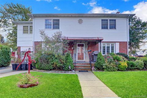 54 Nugent Street, New Hyde Park, NY 11040 - MLS#: 982162