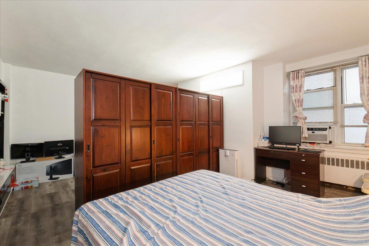 30-11 Parsons Blvd Blvd #4G, Flushing, New York image 5