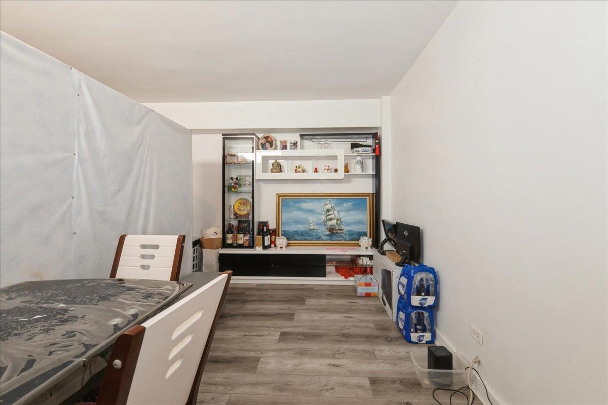30-11 Parsons Blvd Blvd #4G, Flushing, New York image 7