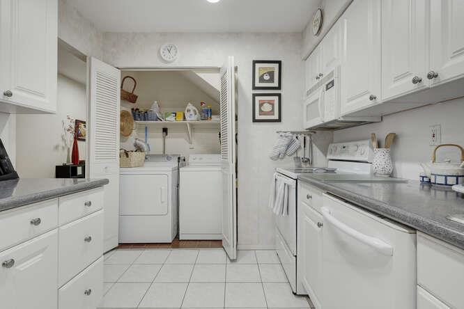 141 Southgate Drive, Massapequa Park, New York image 8
