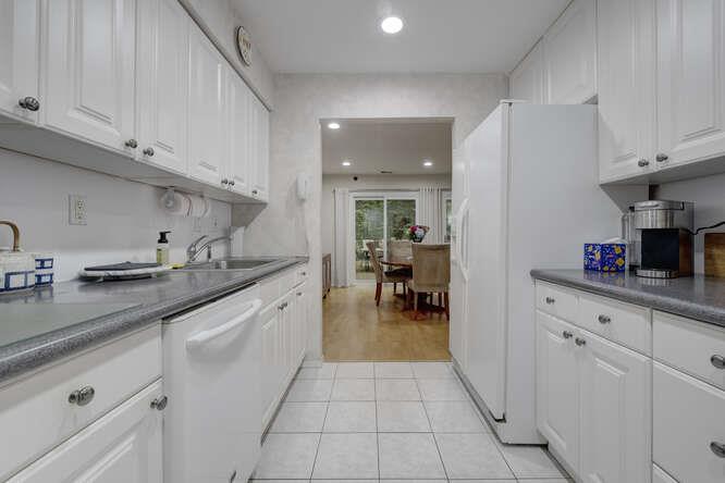 141 Southgate Drive, Massapequa Park, New York image 7