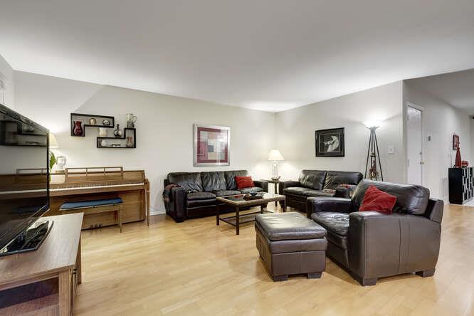 141 Southgate Drive, Massapequa Park, New York image 14