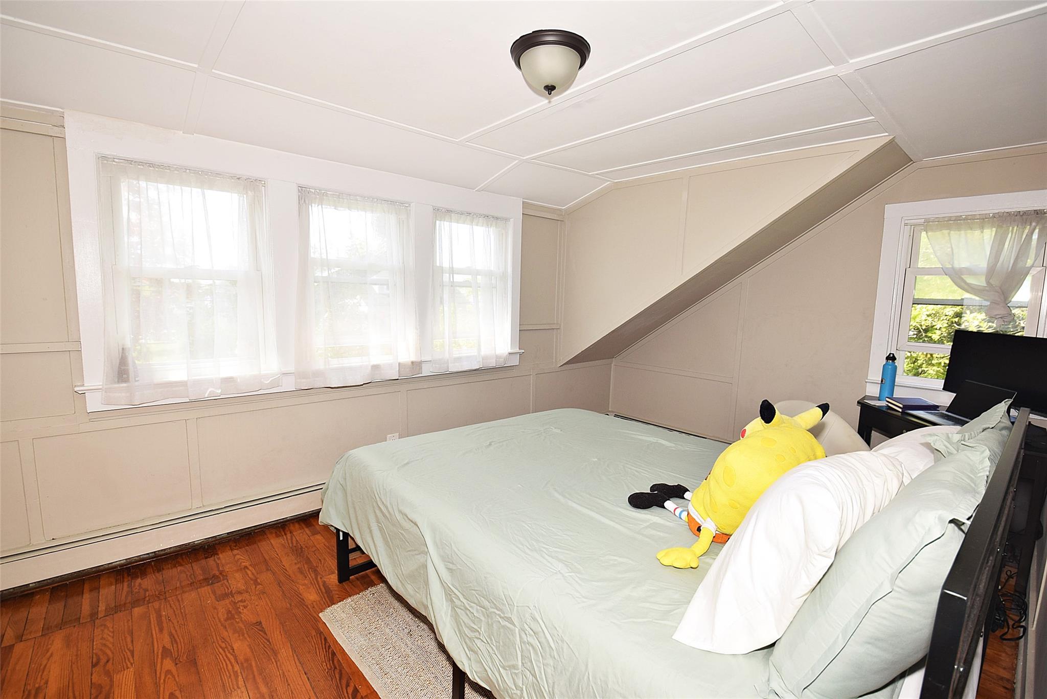24 Brook Street, Lindenhurst, New York image 18