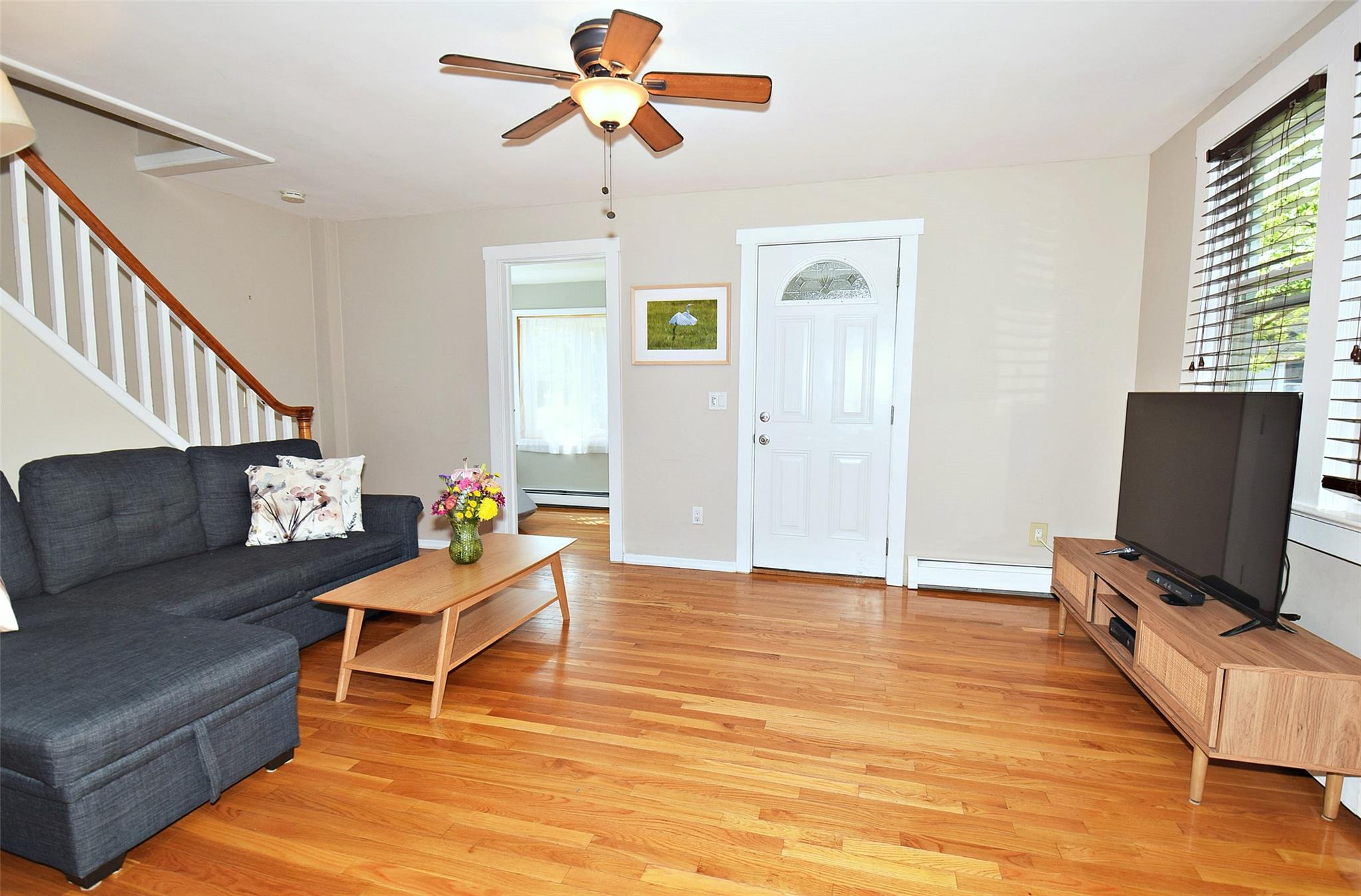 24 Brook Street, Lindenhurst, New York image 3