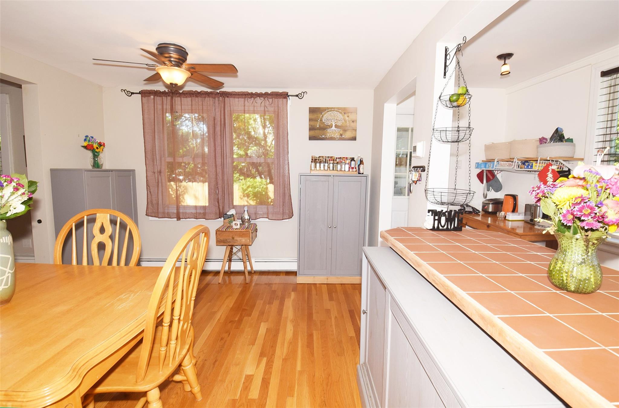 24 Brook Street, Lindenhurst, New York image 8