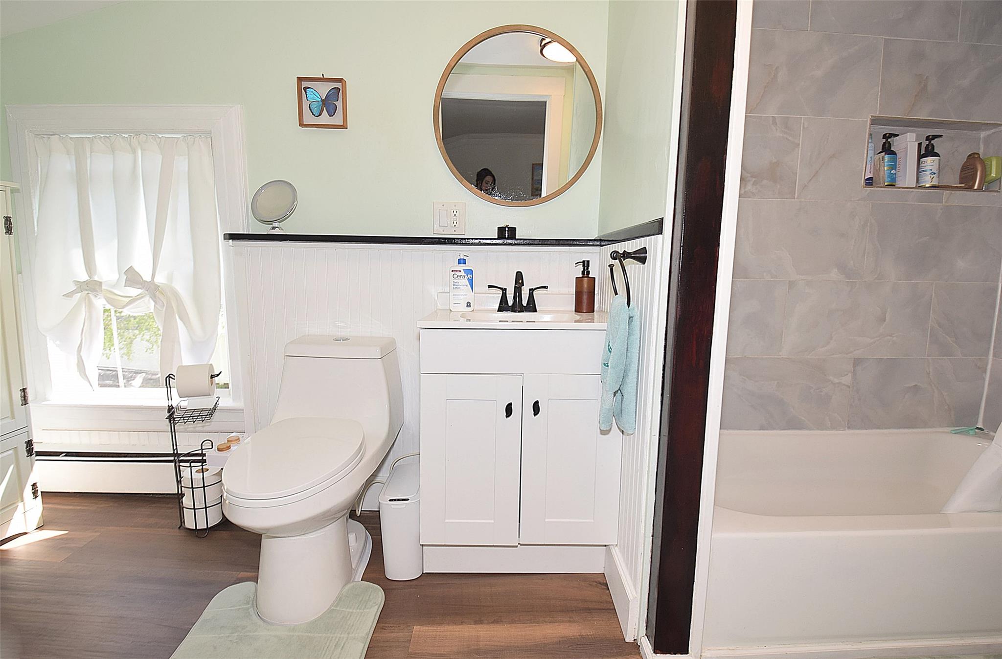 24 Brook Street, Lindenhurst, New York image 16