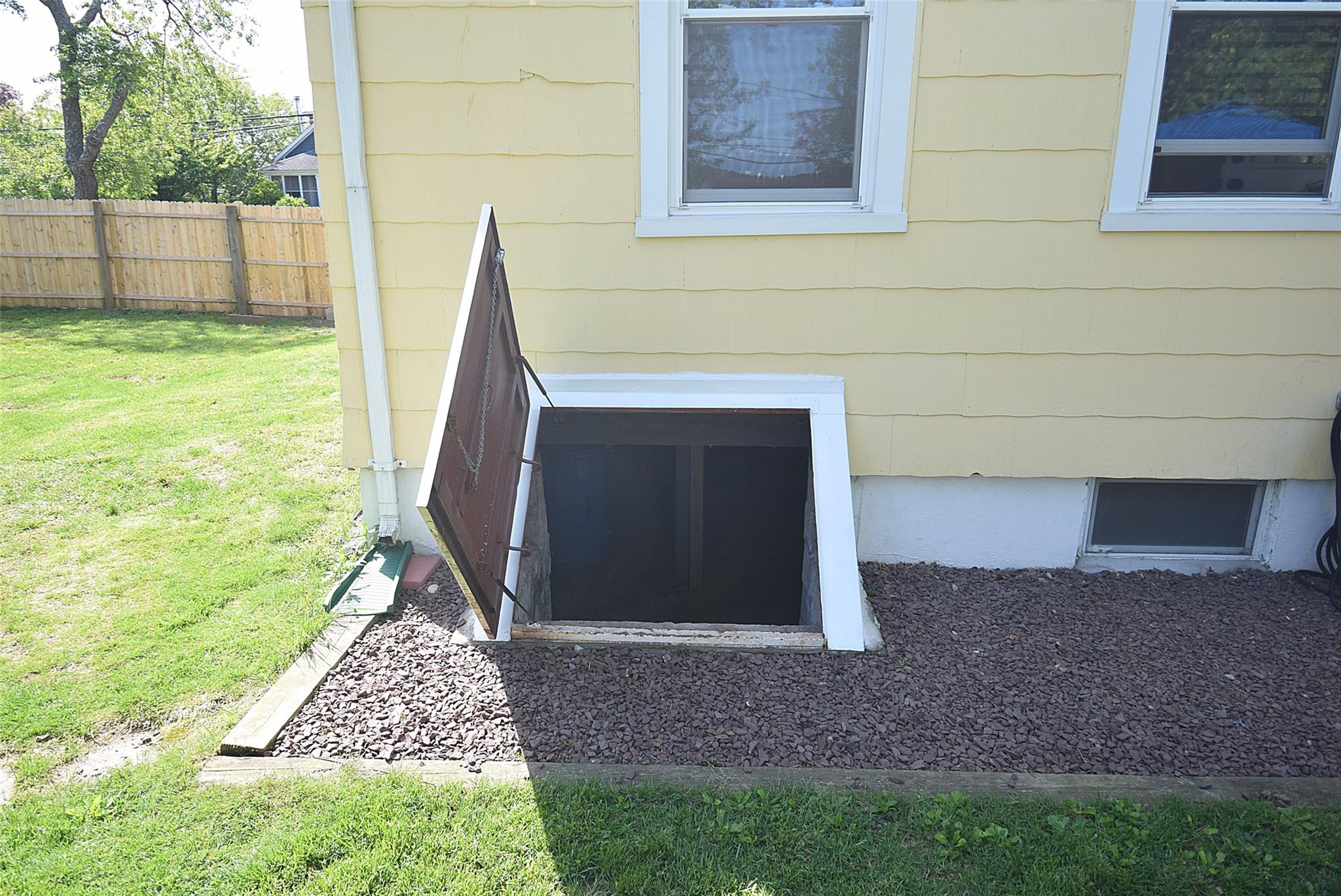 24 Brook Street, Lindenhurst, New York image 30