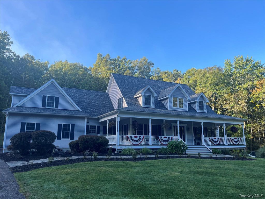 Photo of 3 Caralex Lane, Goshen, NY 10924 (MLS # 968235)