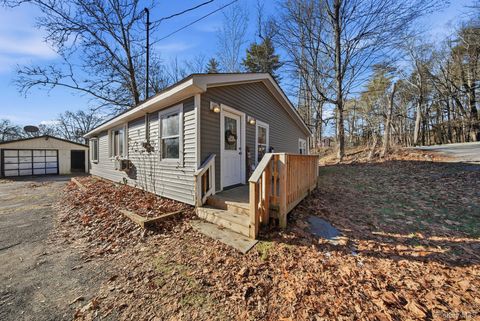 4 Old Road Cuddebackville NY 12729