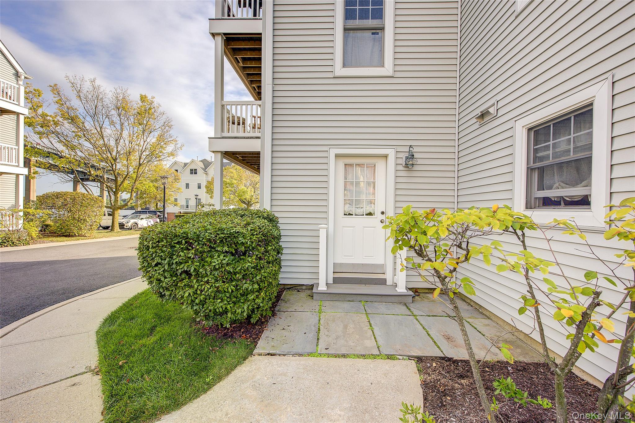 168-03 Powells Cove Boulevard 13