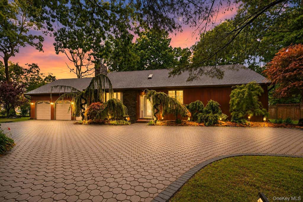 Photo of 46 Margin Drive W, Shirley, NY 11967 (MLS # 1031632)
