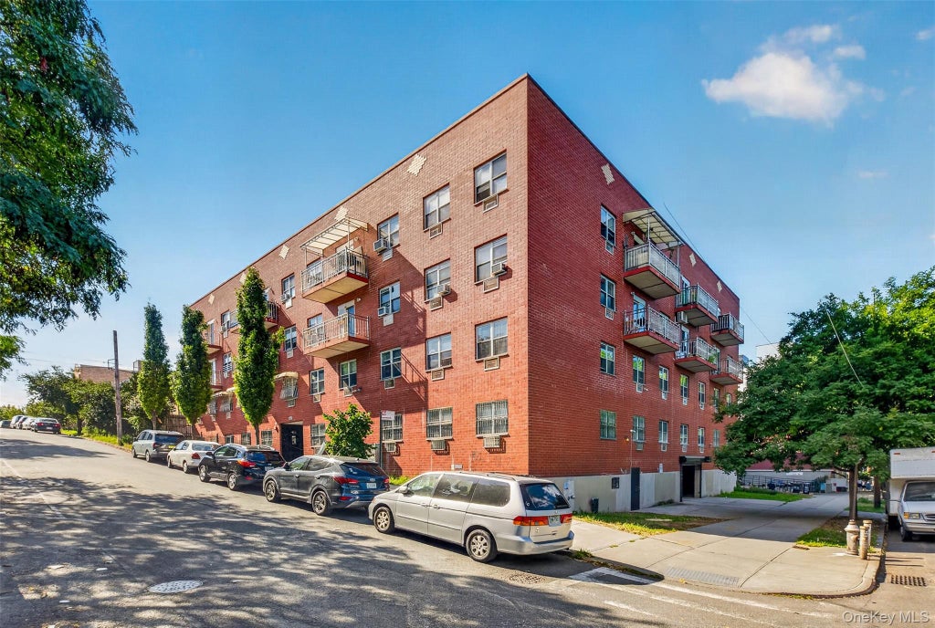 Photo of 11245 39th Avenue #1E, Corona, NY 11368 (MLS # 1049879)