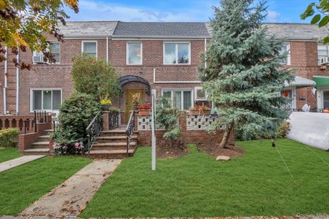 Photo of 7510 169th Street, Fresh Meadows, NY 11366 (MLS # 931191)
