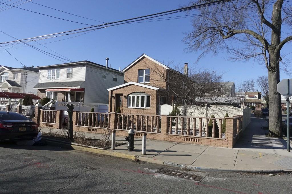 Property for Sale at 145th Street, Jamaica, Queens, NY - Bedrooms: 3 
Bathrooms: 3 
Rooms: 6  - $875,000