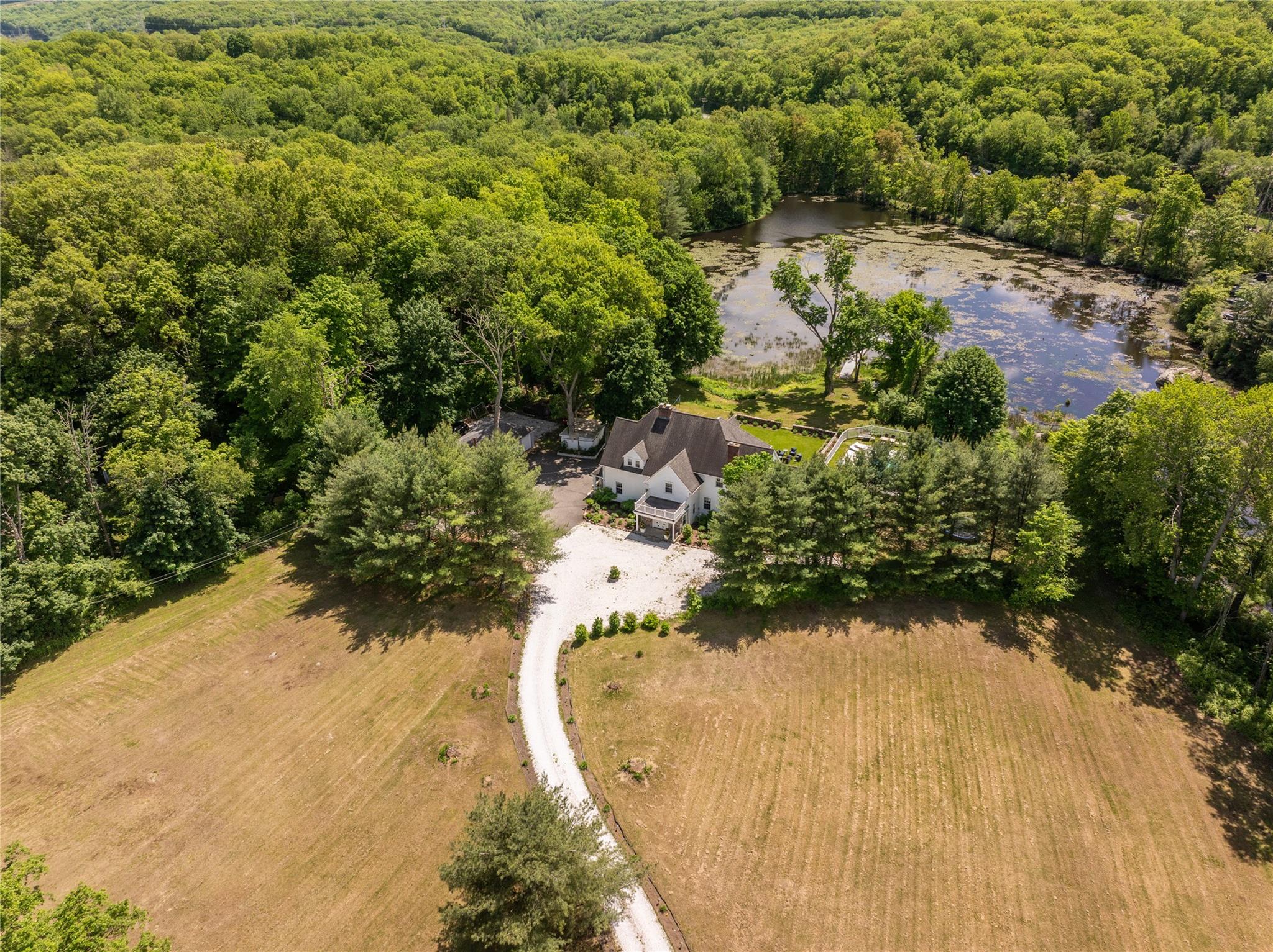 81 Eagle Valley Road, Sloatsburg, New York image 4