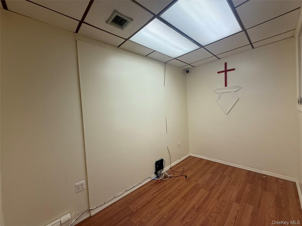 Photo of 10522 Jamaica Avenue, Richmond Hill, NY 11418 (MLS # 986483)