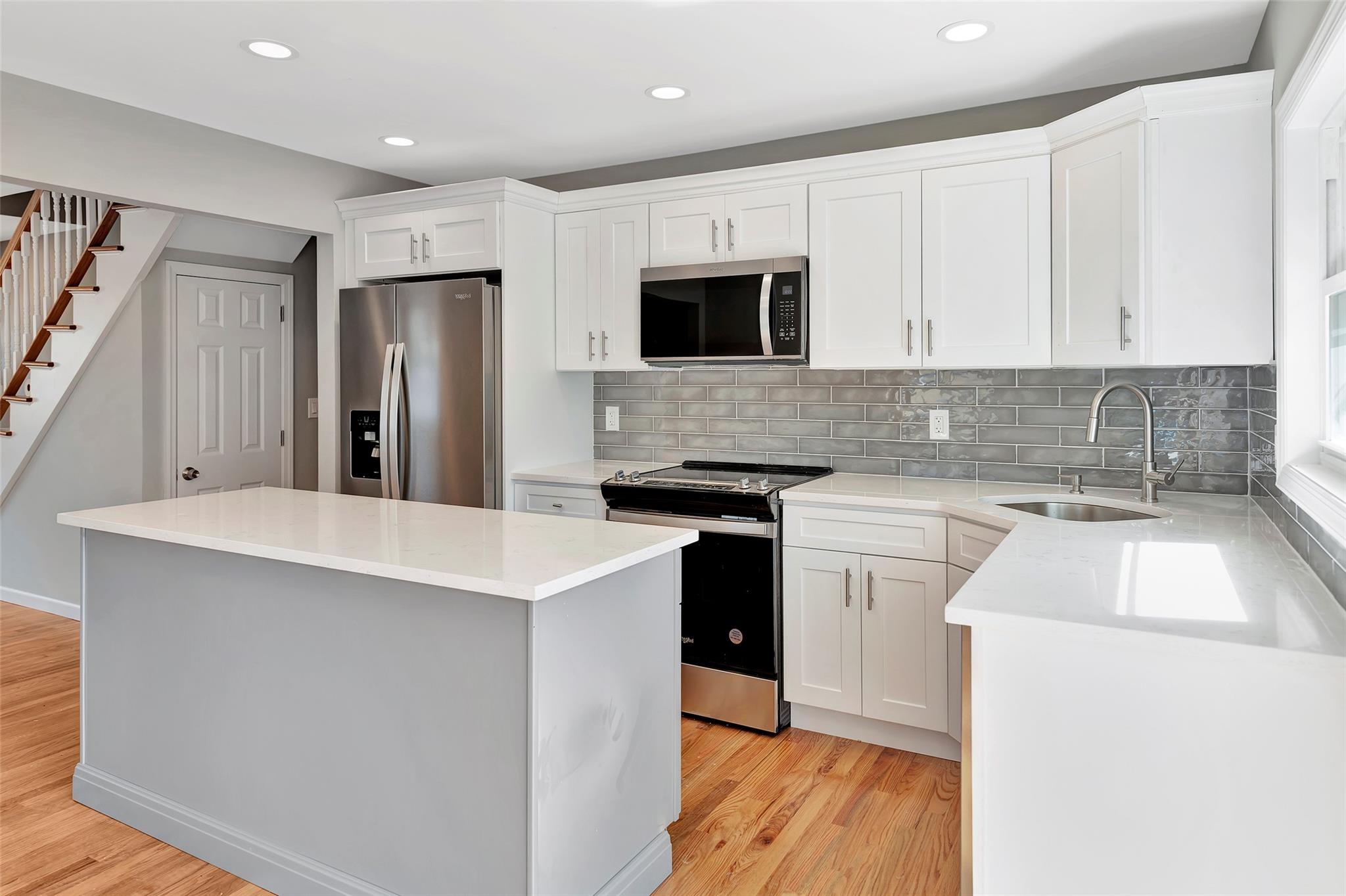 154 Meadowmere Avenue, Mastic, New York image 7