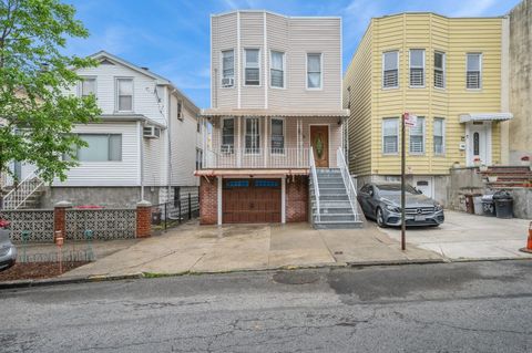 845 Kinsella Street Bronx NY 10462