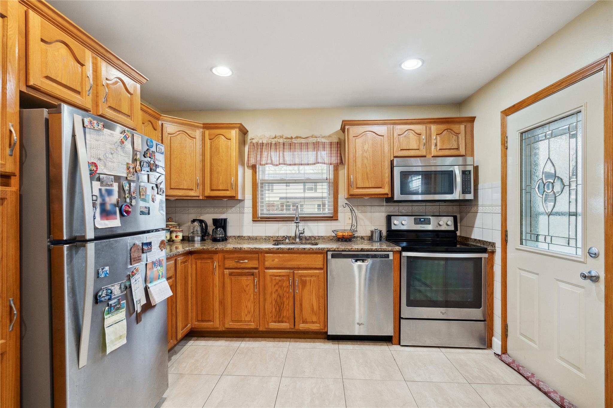 529 Davis Street, North Babylon, New York image 17