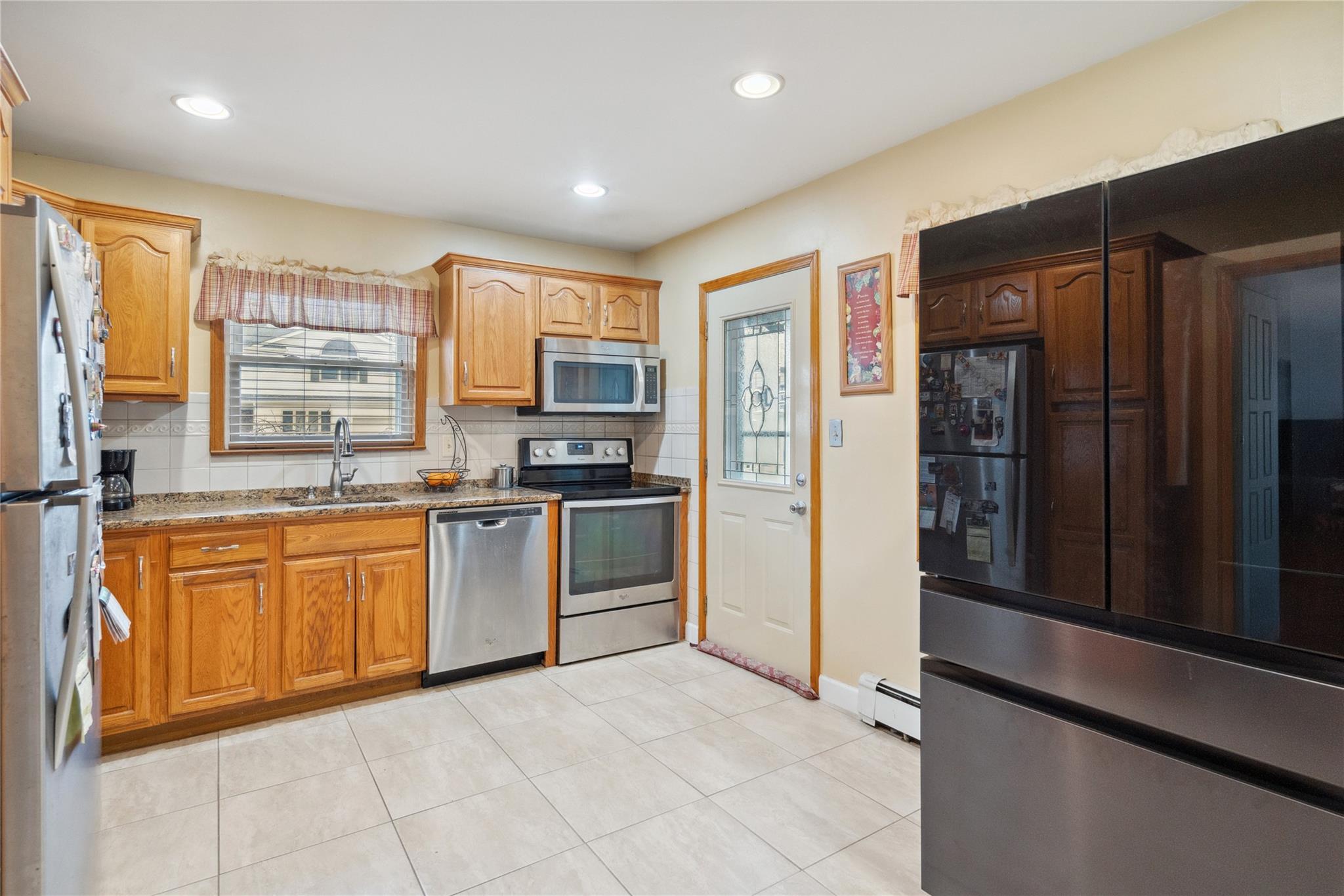 529 Davis Street, North Babylon, New York image 16