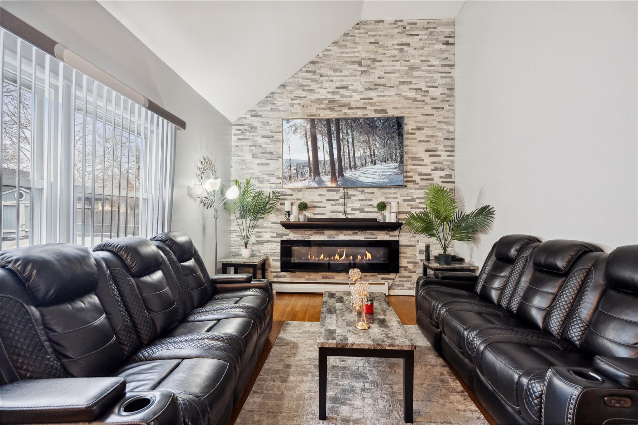 529 Davis Street, North Babylon, New York image 12