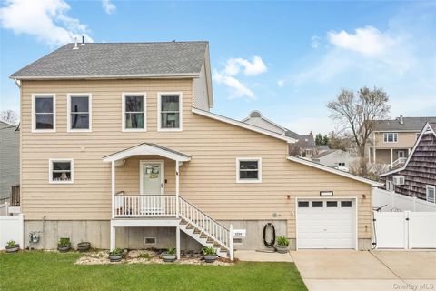 3729 Niami Street Seaford NY 11783