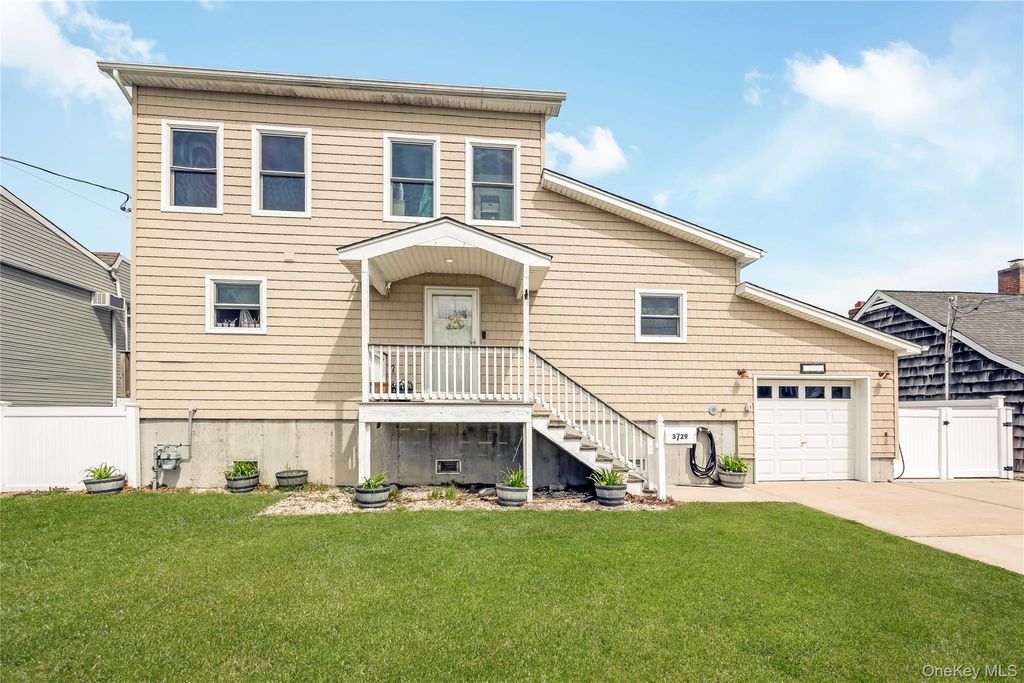 Photo of 3729 Niami Street, Seaford, NY 11783 (MLS # 986463)