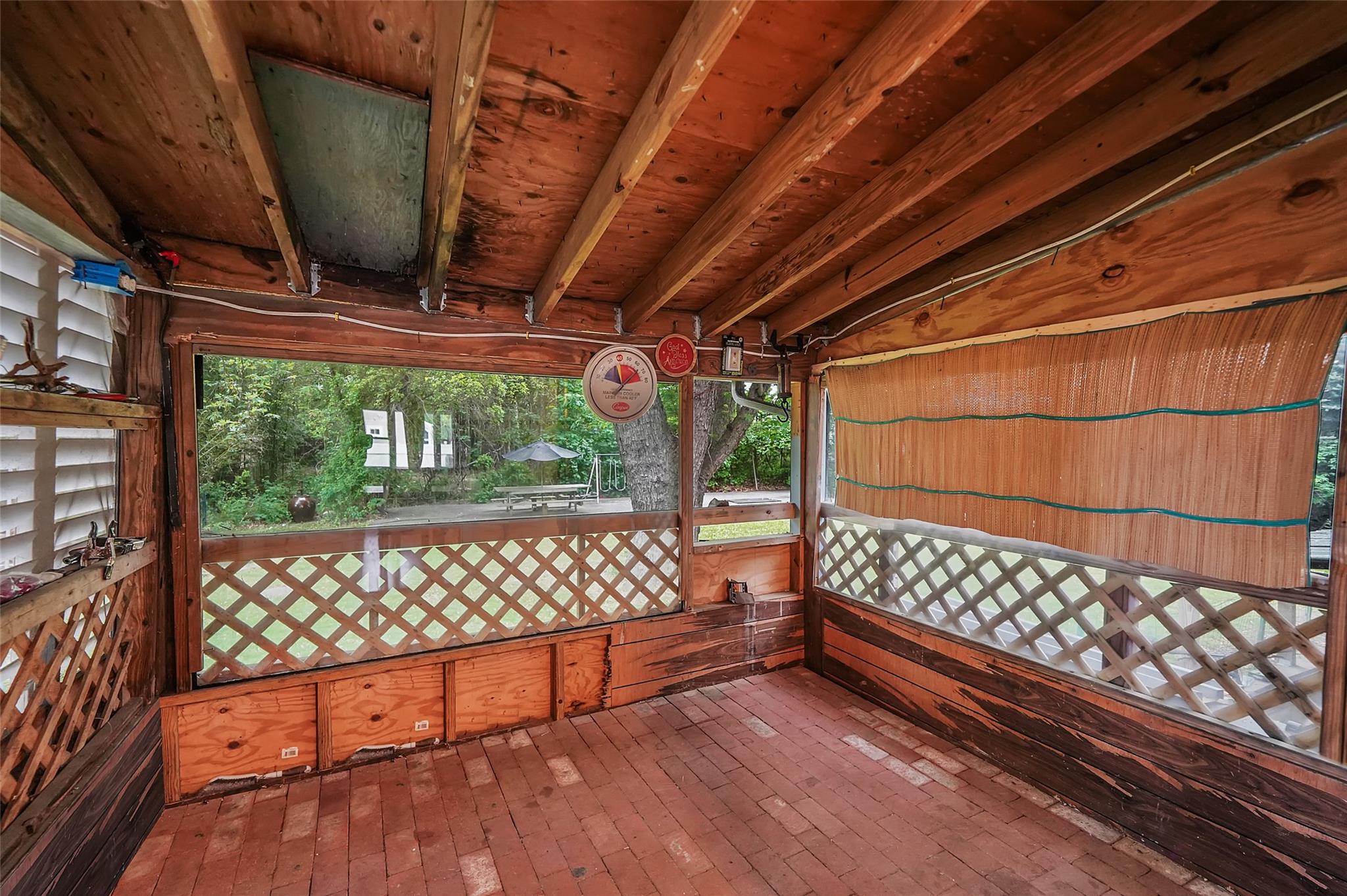 1564 Illinois Avenue, Bay Shore, New York image 13