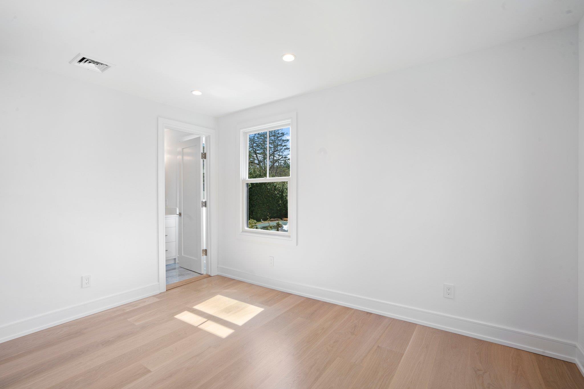 4 Aron Drive, Woodbury, New York image 22