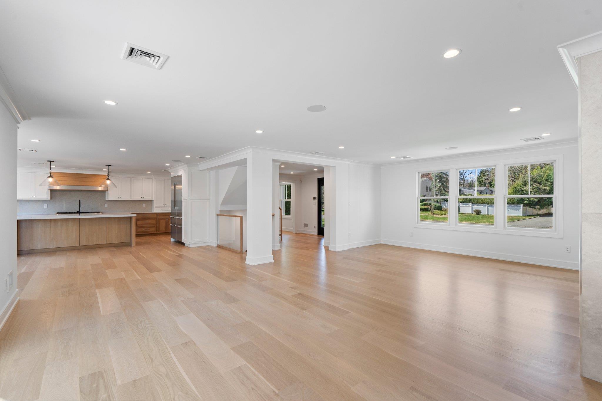 4 Aron Drive, Woodbury, New York image 14