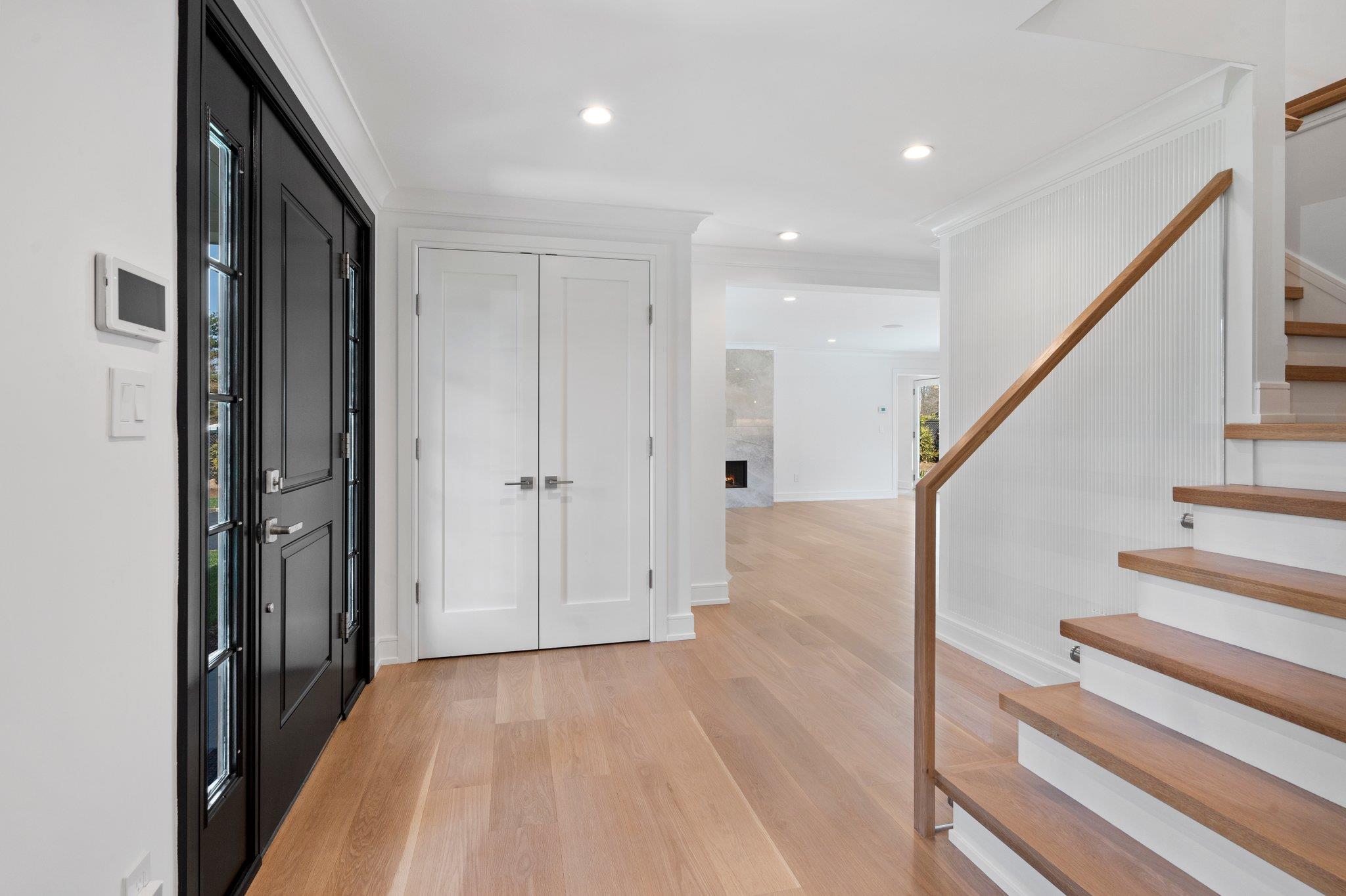 4 Aron Drive, Woodbury, New York image 4