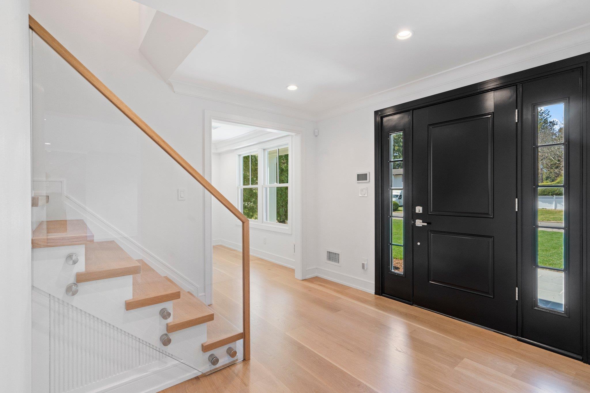 4 Aron Drive, Woodbury, New York image 3