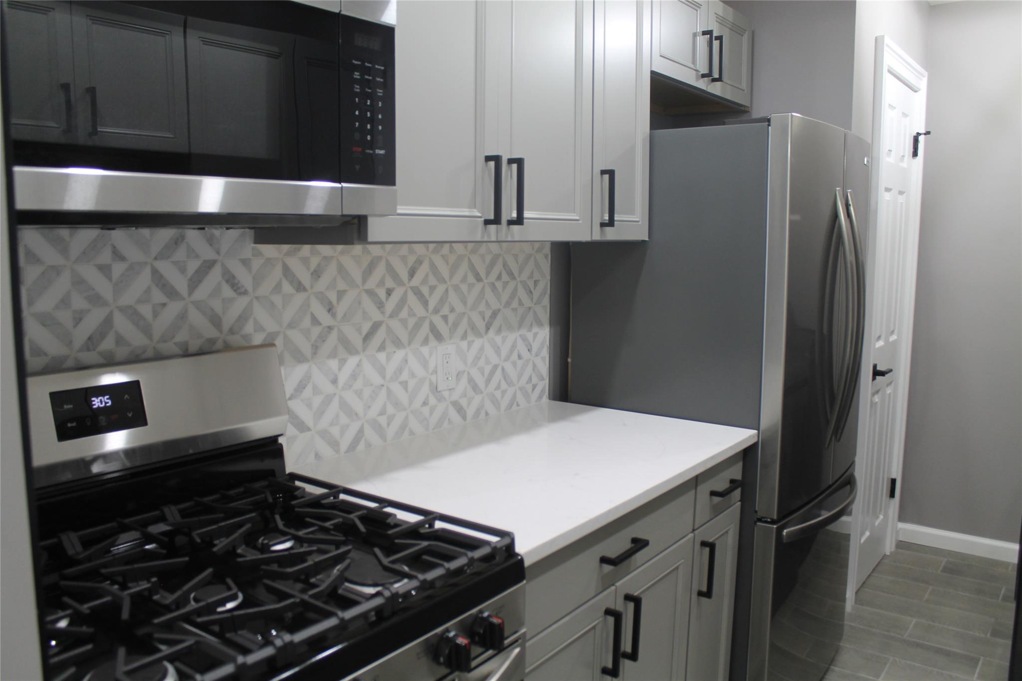 Rental Property at Temple Hill Rd 2410, New Windsor, New York - Bedrooms: 2 
Bathrooms: 2 
Rooms: 5  - $2,500 MO.