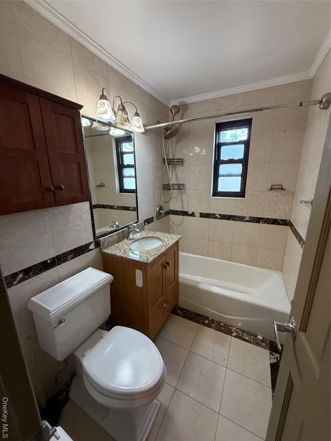 40 Terrace Circle Unit 4C, Great Neck, NY 11021 - MLS#: 949244