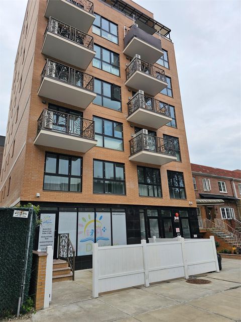 Photo of 10525 65th Road, Forest Hills, NY 11375 (MLS # 874998)