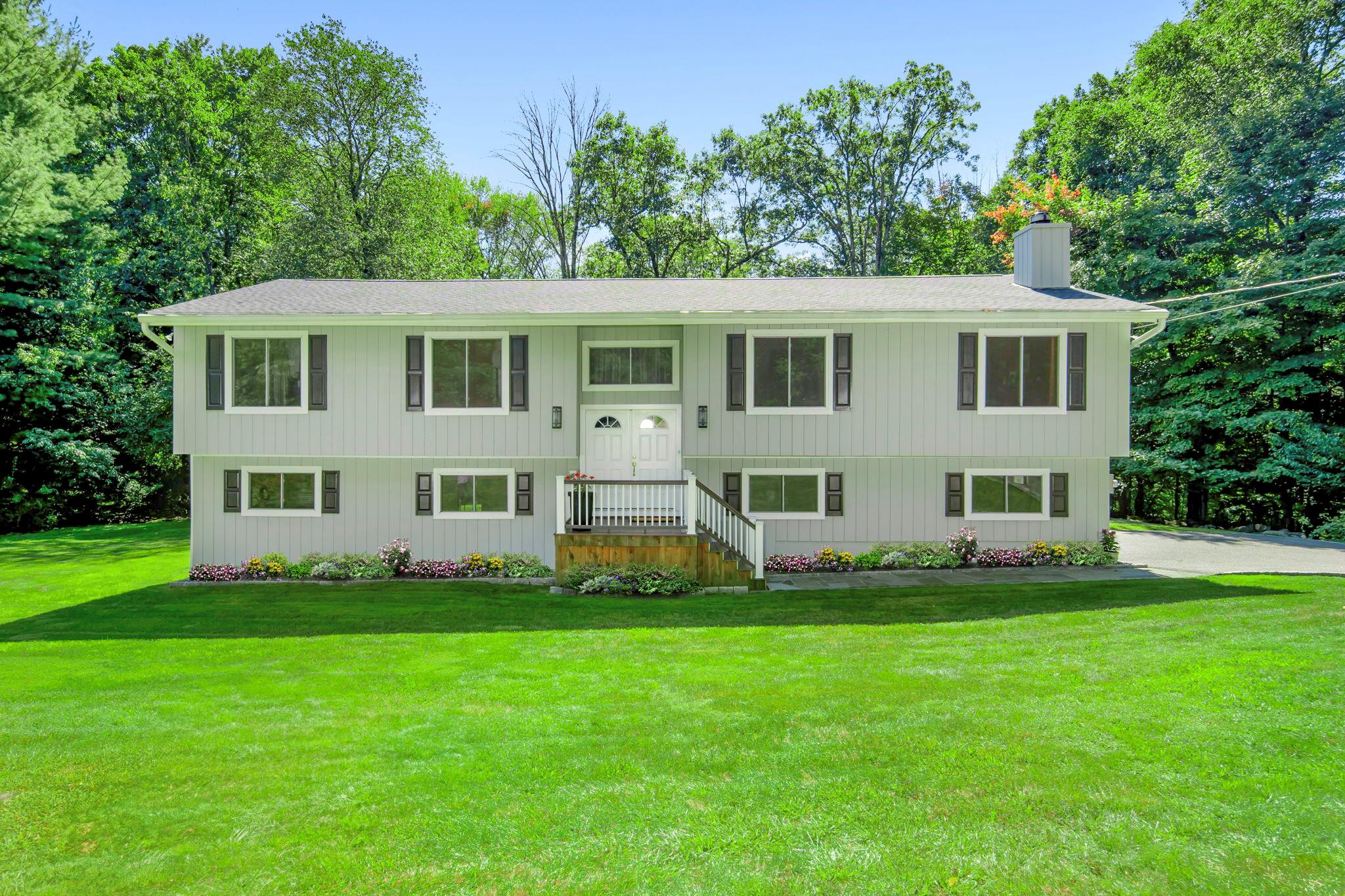 Greenbriar Drive, Chappaqua, New York - 4 Bedrooms  
3 Bathrooms - 