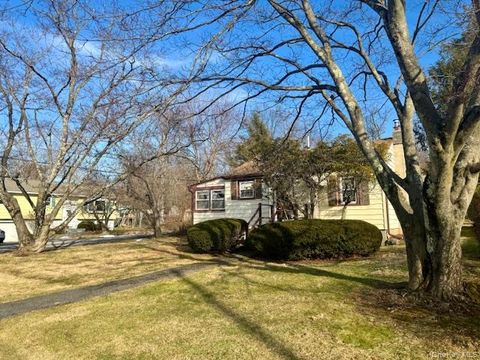 Homes For Sale - 46 Salem Road<br/> Carmel, NY 10512