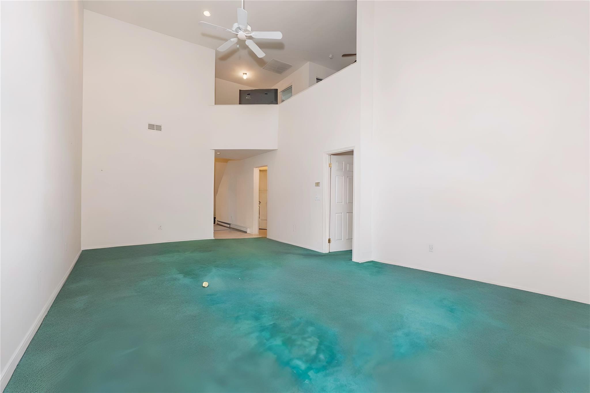 12 Joyces Way, Bay Shore, New York image 8