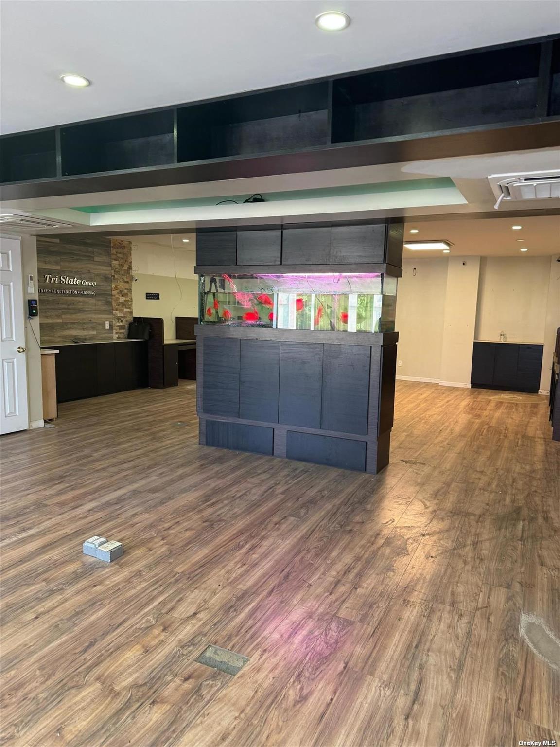 33-70 Prince Street 706