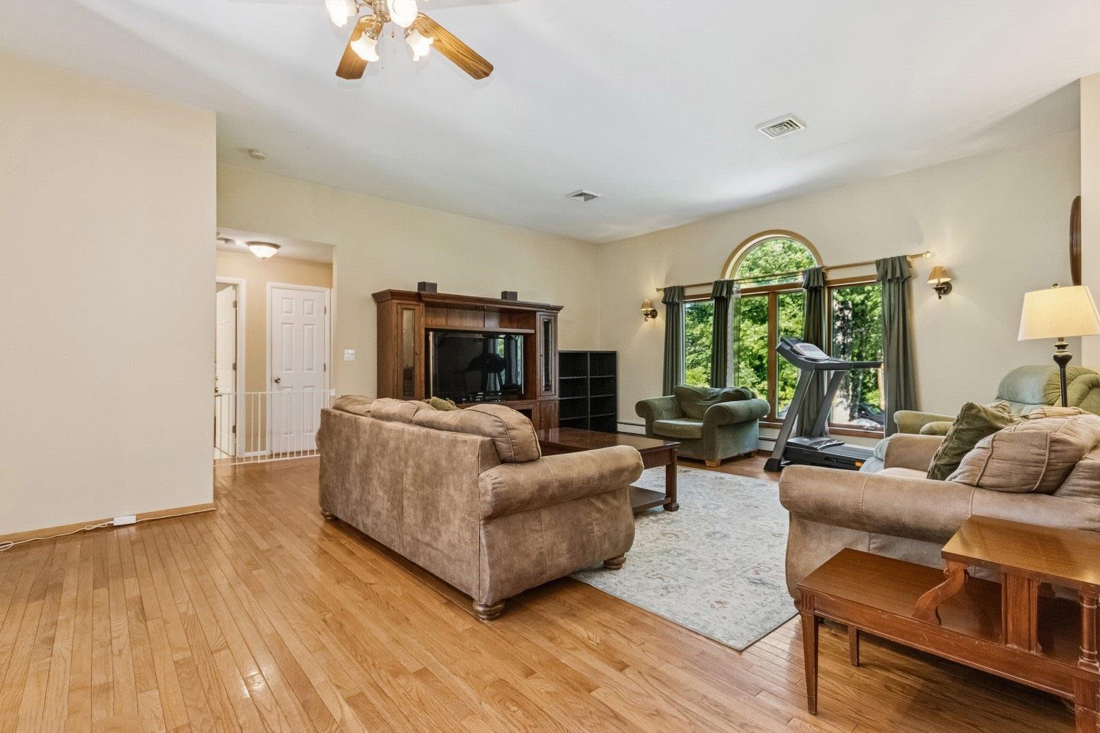 312 Diddell Road, Poughkeepsie, New York image 9